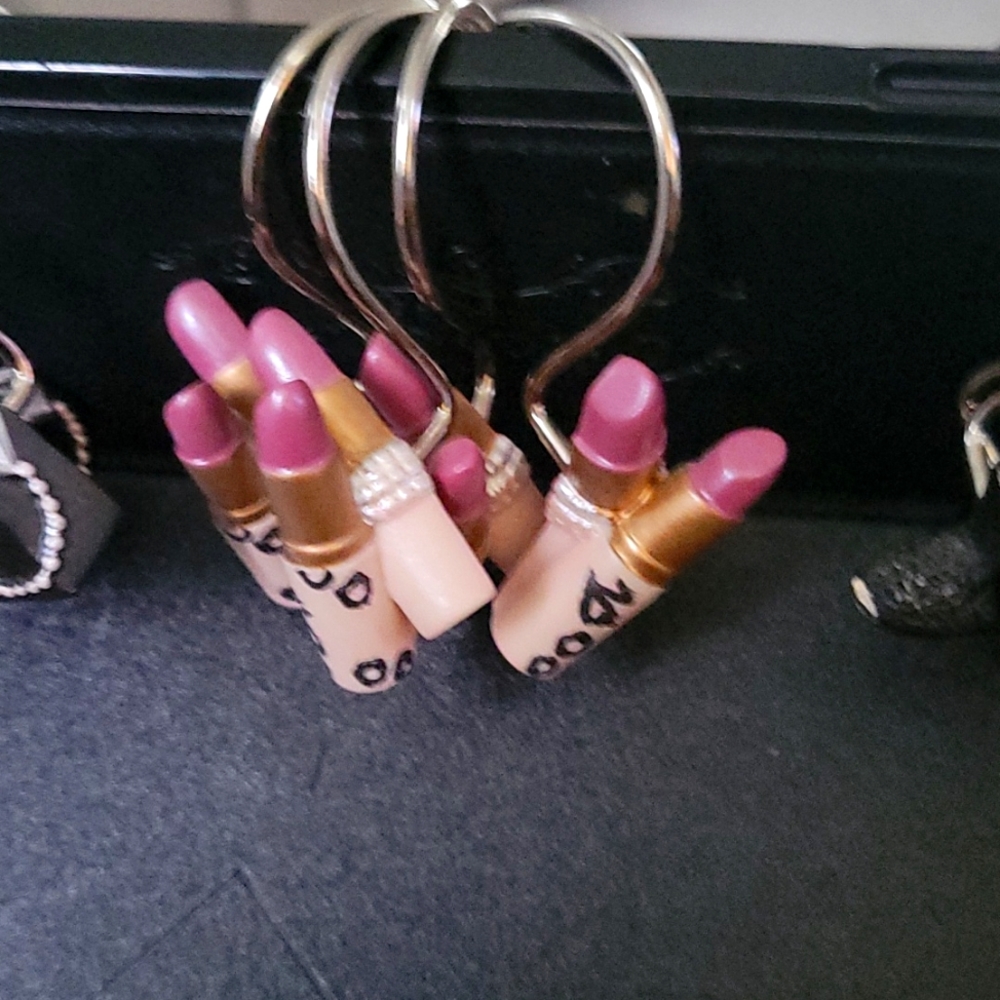 Curtain Hooks shoes bags lipstick